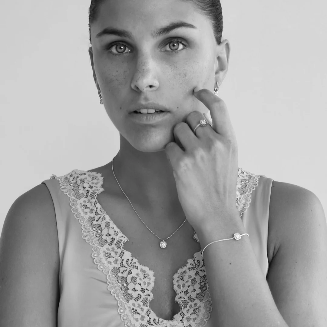 24KAE OGRLICA 32463Y - Image 2